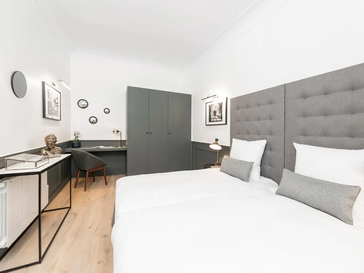 Livinparis - Luxury 3 Bedrooms Opera I Apartment