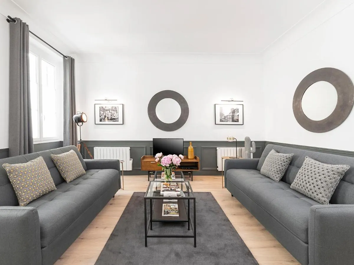 Livinparis - Luxury 3 Bedrooms Opera I Apartment Paris