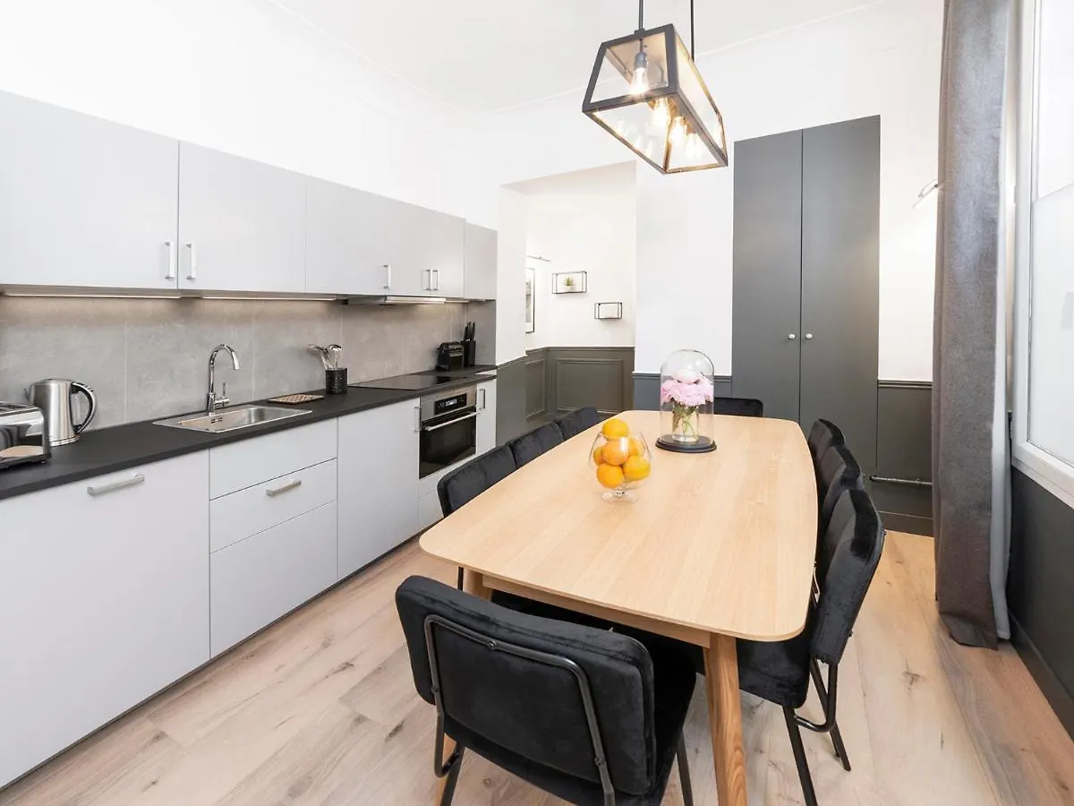 Livinparis - Luxury 3 Bedrooms Opera I Párizs